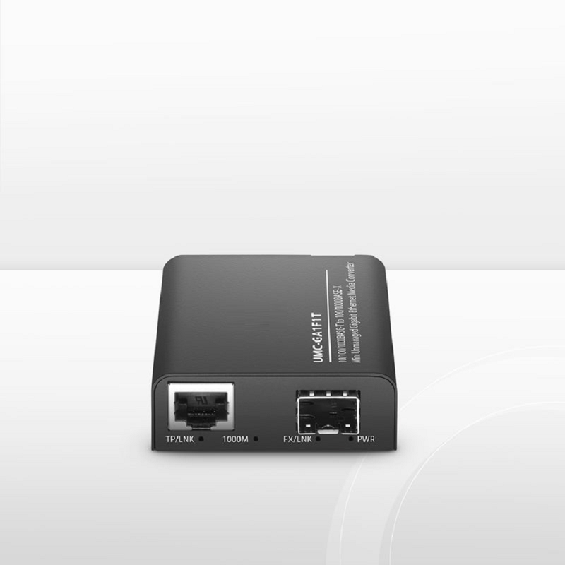 FyberOptix Mini Unmanaged 1x 10/100/1000Base-T RJ45 to 1x 100/1000Base-X Multimode SC 850nm 220/550m Gigabit Ethernet Media Converter, European Plug Standard